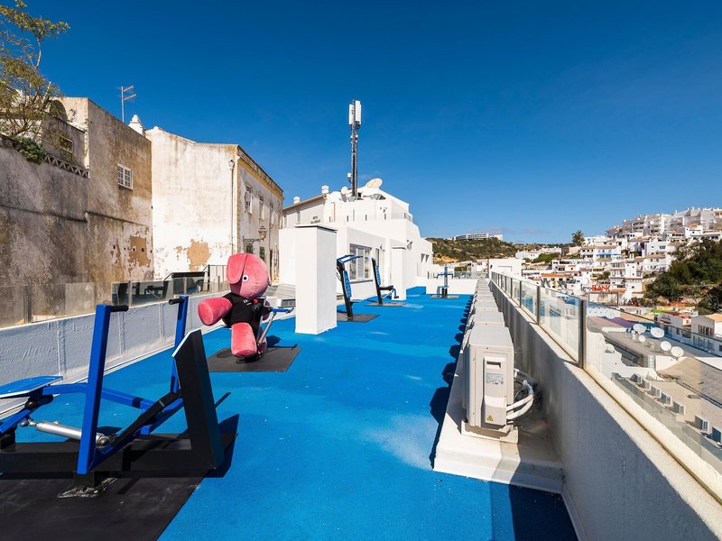 California Urban Beach Hotel 31