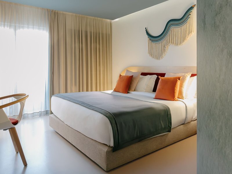 California Urban Beach Hotel 39