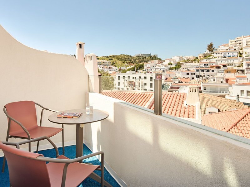 California Urban Beach Hotel 50