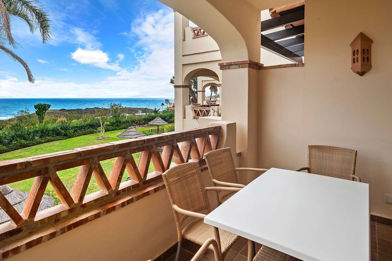 Ramada Hotel & Suites by Wyndham Costa del Sol 16