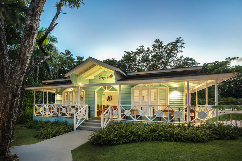 Viva Heavens by Wyndham, A Trademark All Inclusive 8