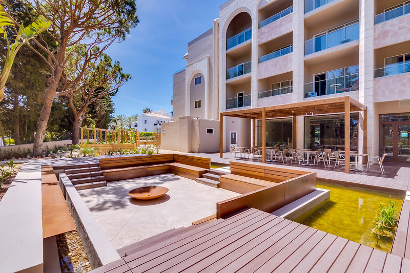 Hotel Falesia 4