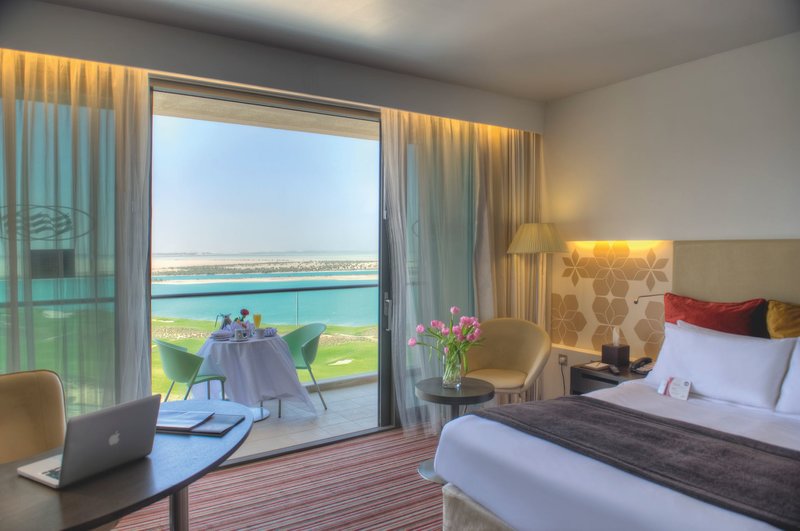Crowne Plaza Abu Dhabi - Yas Island 13
