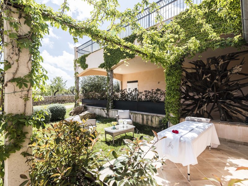 Aumallia Hotel & Spa 14