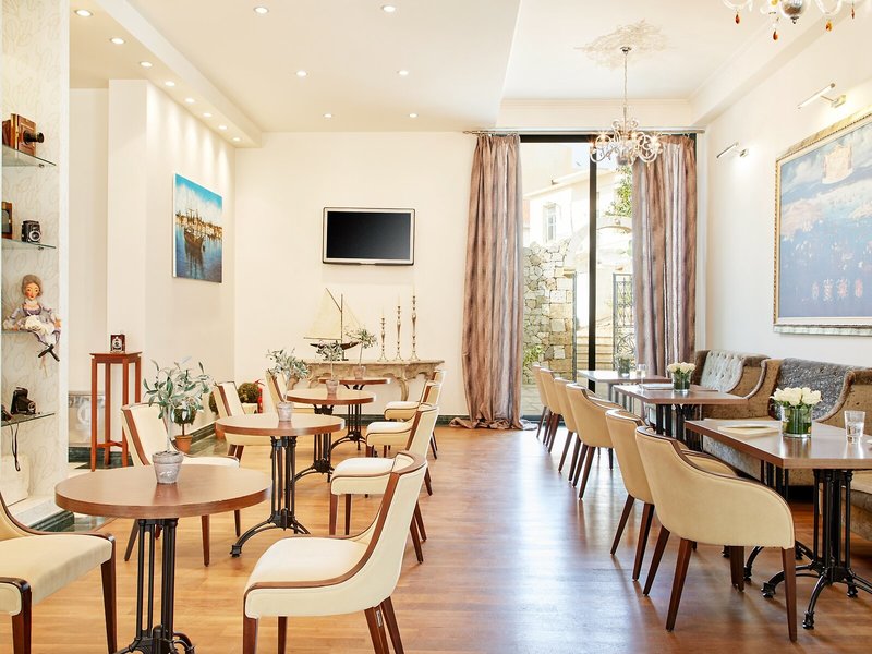 Dioni Boutique Hotel 8