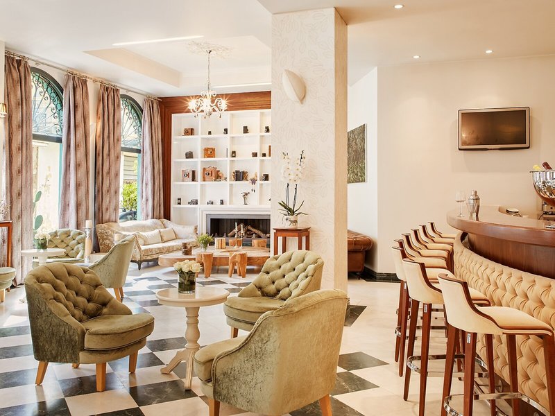 Dioni Boutique Hotel 10