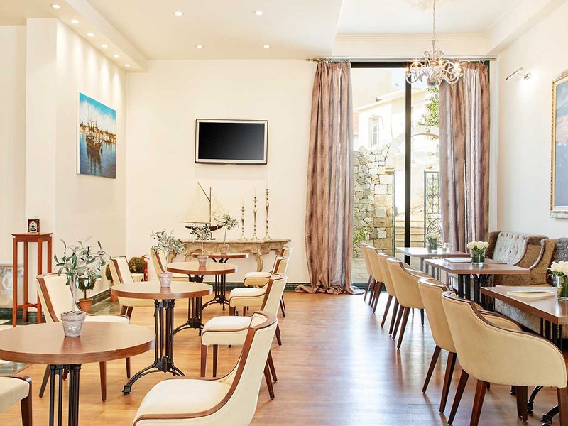 Dioni Boutique Hotel 12