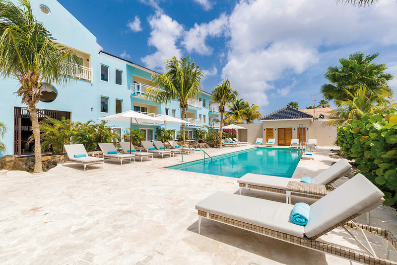 Dolphin Suites 4