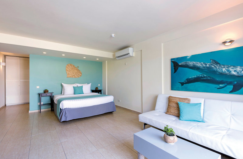 Dolphin Suites 7