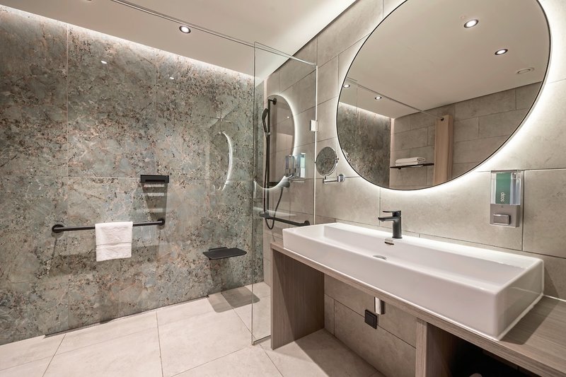 Dolphin Suites 19