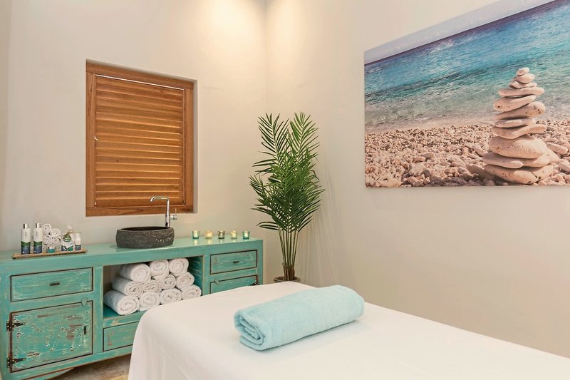 Dolphin Suites 39