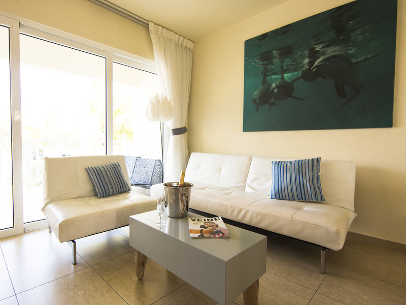 Dolphin Suites 33