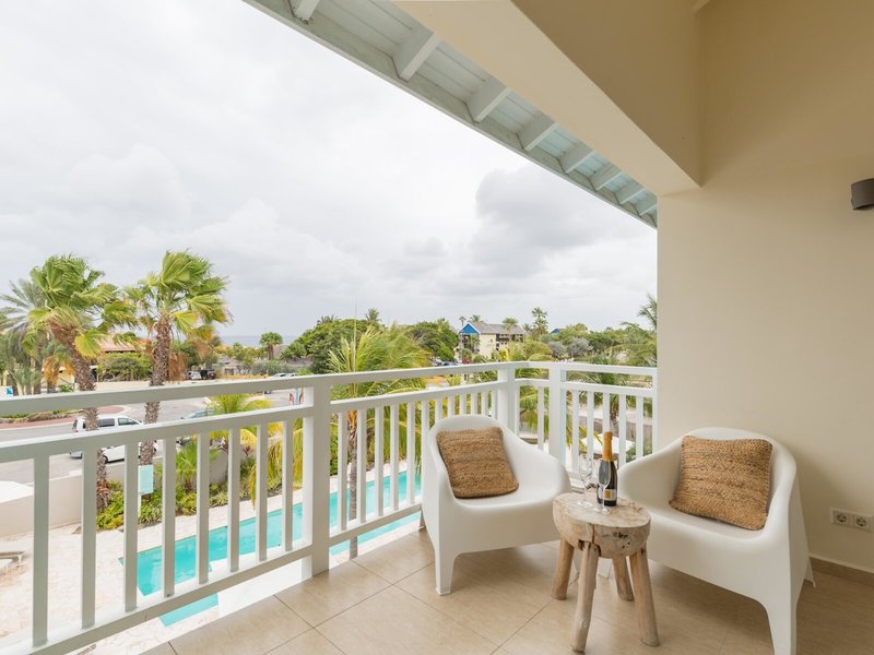 Dolphin Suites 40