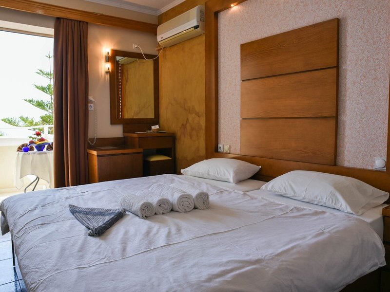 Sacallis Inn Beach Hotel 32 - Room Example