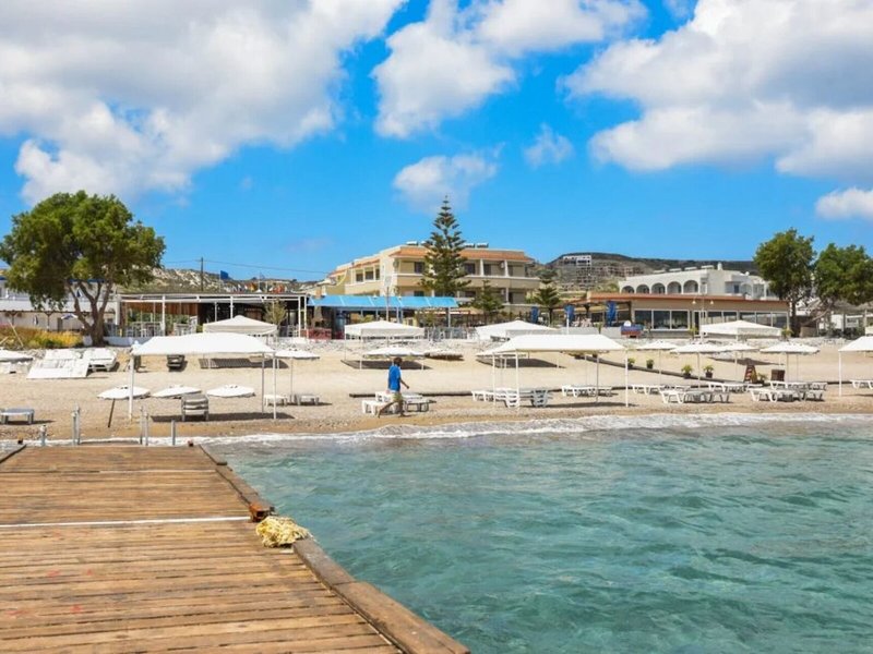 Sacallis Inn Beach Hotel 9