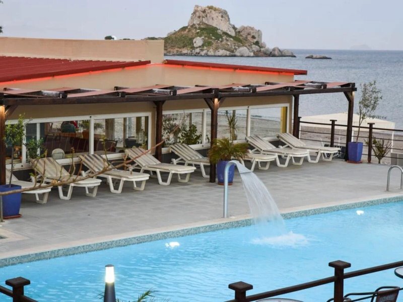 Sacallis Inn Beach Hotel 15