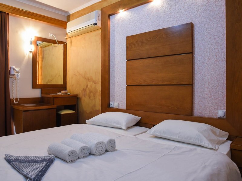 Sacallis Inn Beach Hotel 43