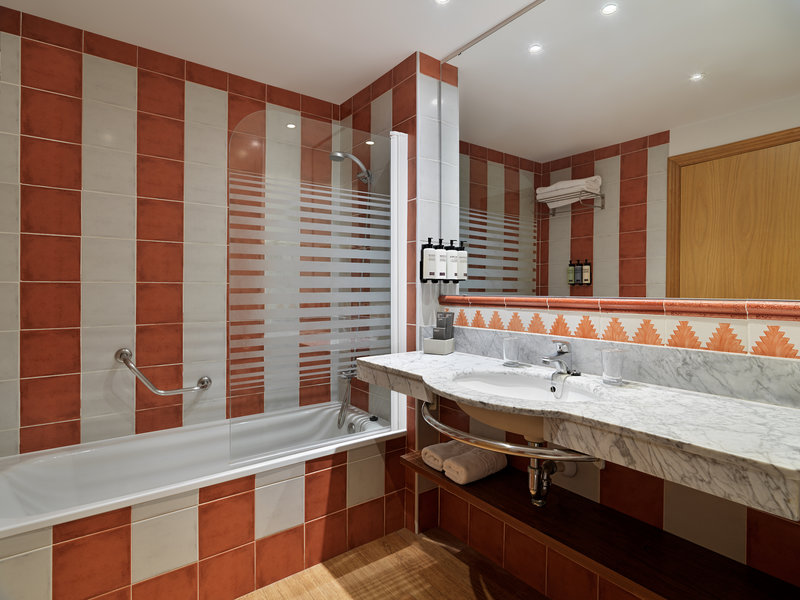 H10 Salauris Palace 30