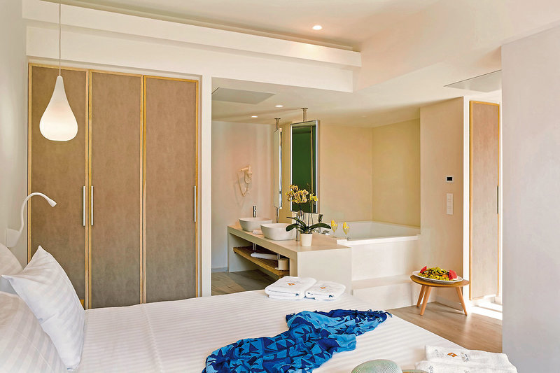 Samian Mare Hotel and Suites 11