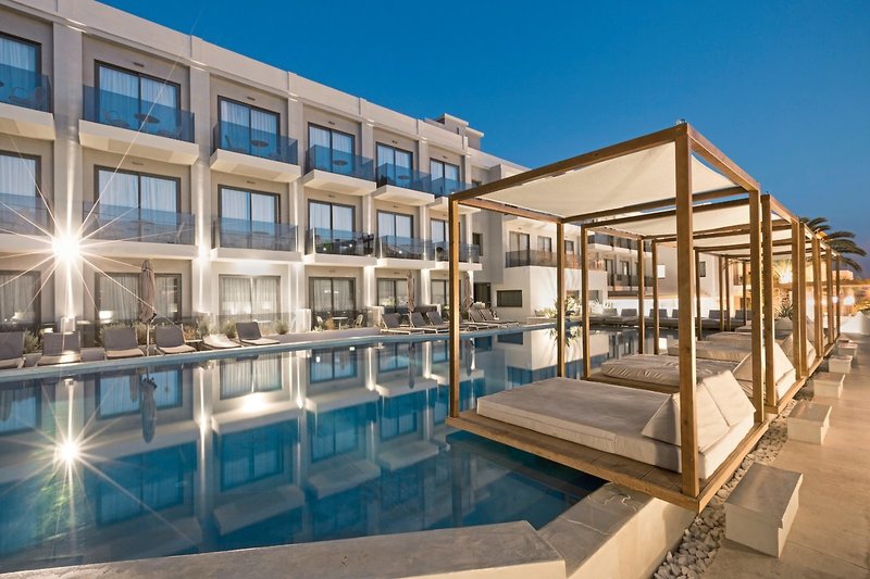 Samian Mare Hotel, Suites & Spa 4 - Outdoor Pool