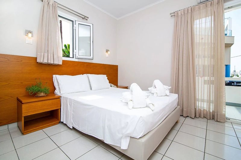 Filia Hotel 8