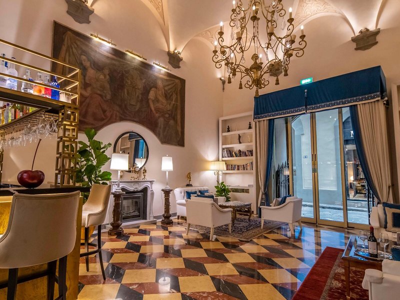 Golden Tower Hotel & Spa 10