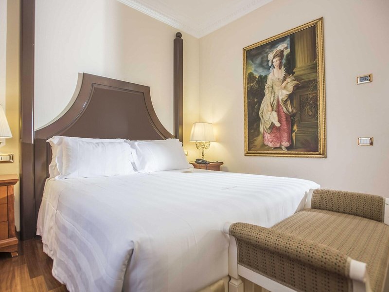 Golden Tower Hotel & Spa 32