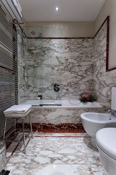 Golden Tower Hotel & Spa 41