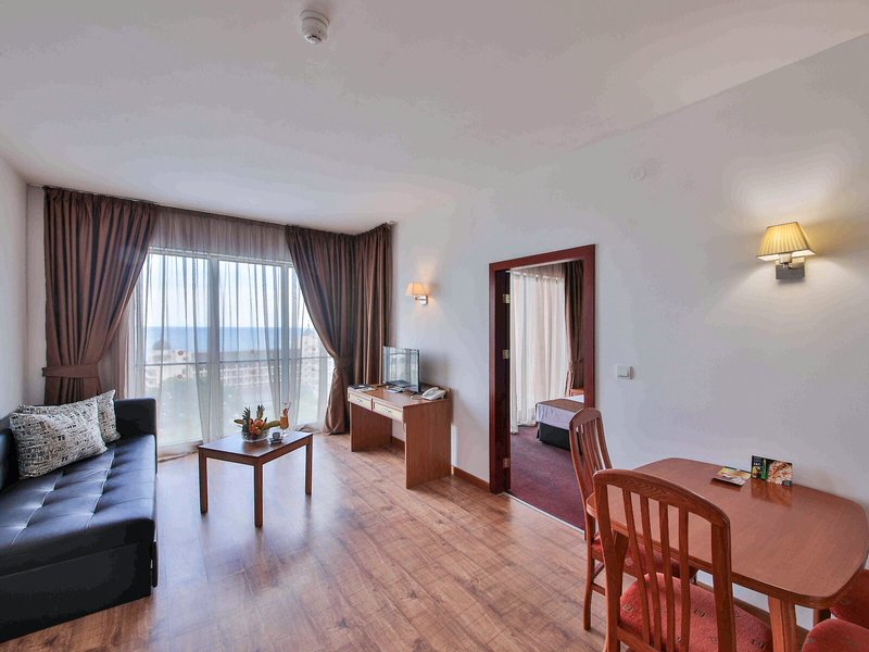 Prestige Hotel & Aquapark  35