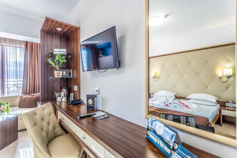 Prestige Hotel & Aquapark 100