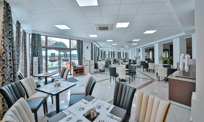 Prestige Hotel & Aquapark 35