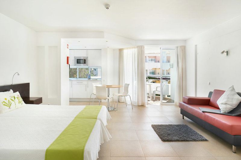 Golden Club Cabanas 7