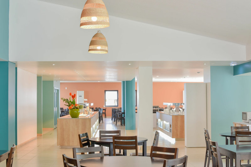 Golden Club Cabanas 12