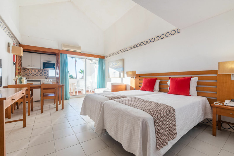 Golden Club Cabanas 19