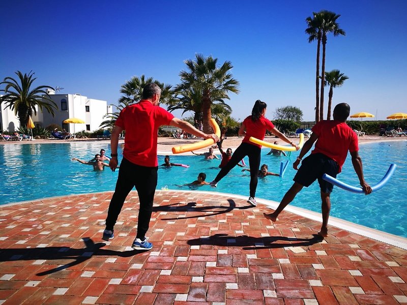 Golden Club Cabanas 18