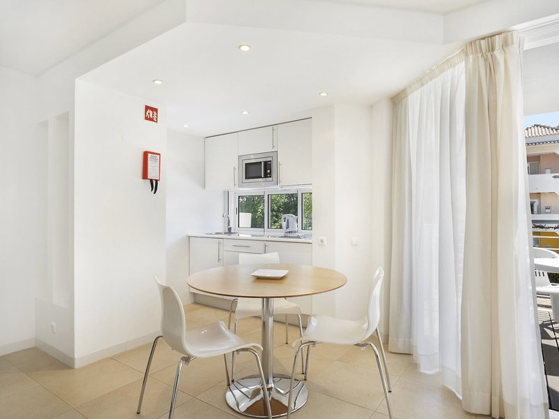 Golden Club Cabanas 20