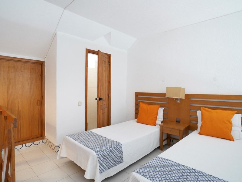 Golden Club Cabanas 47