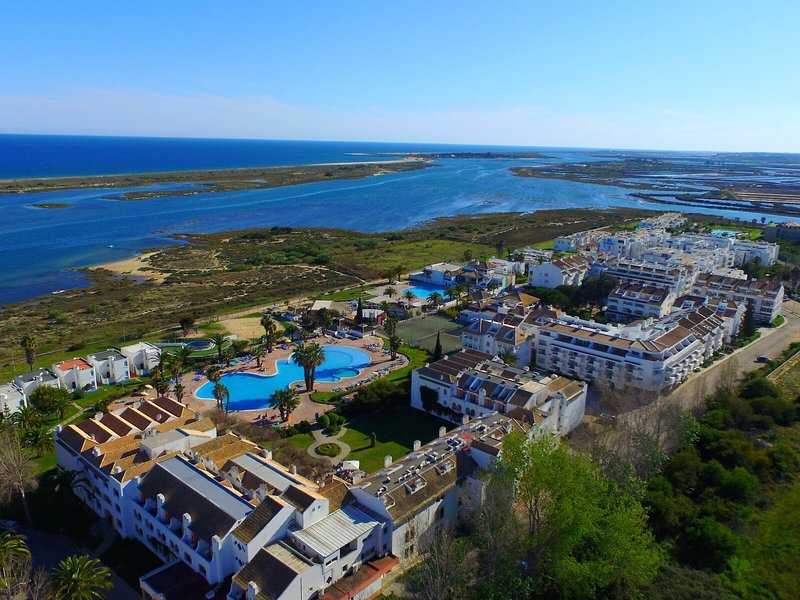 Golden Club Cabanas 13