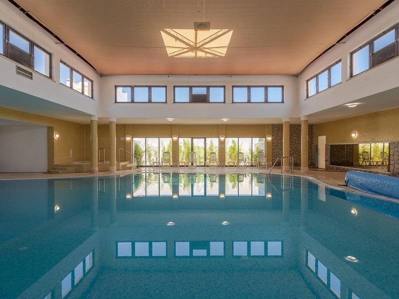 Golden Club Cabanas 14