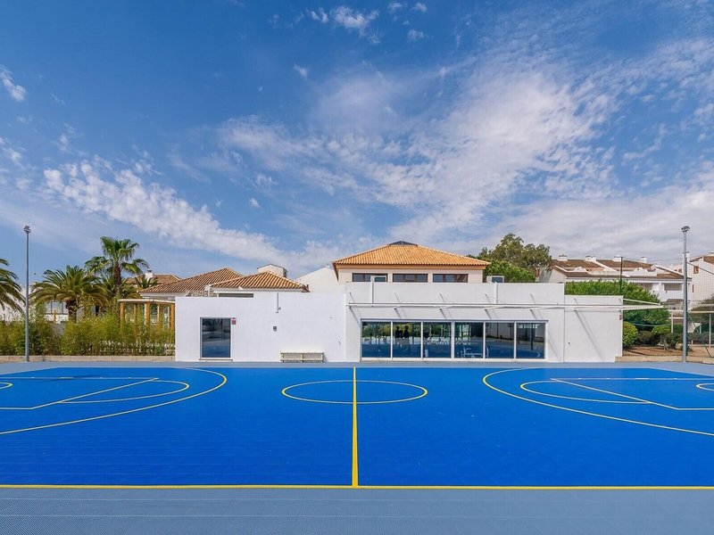 Golden Club Cabanas 30