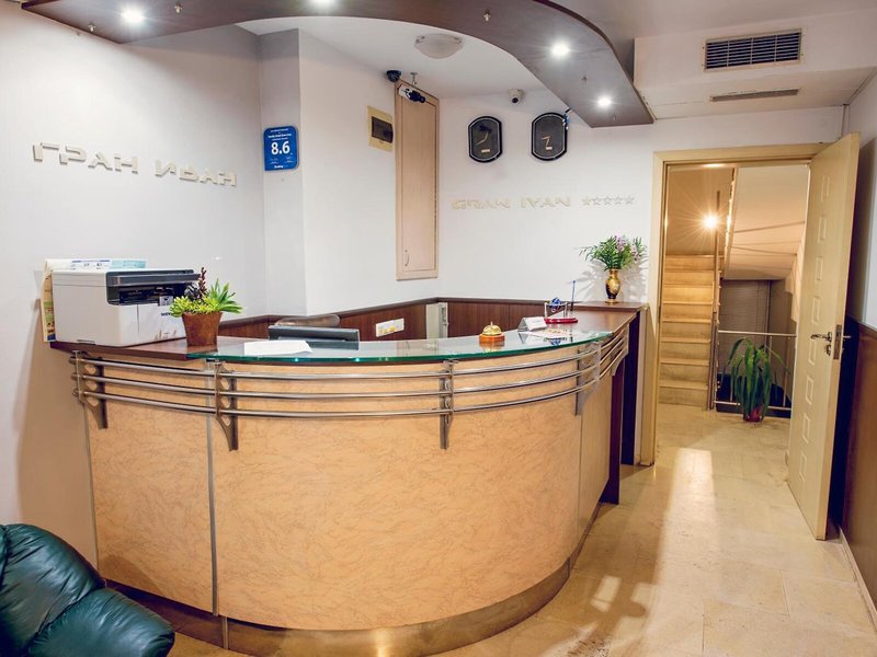 Family Hotel Gran Ivan 3