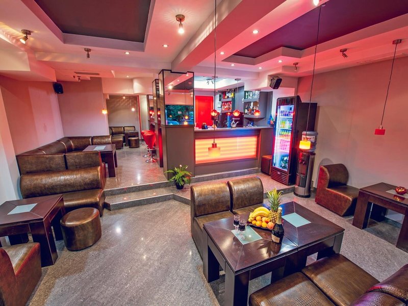 Family Hotel Gran Ivan 4