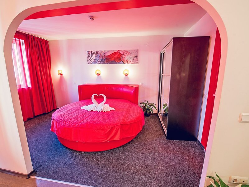 Family Hotel Gran Ivan 10