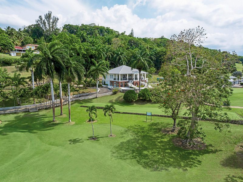 Sandals Dunn's River 18