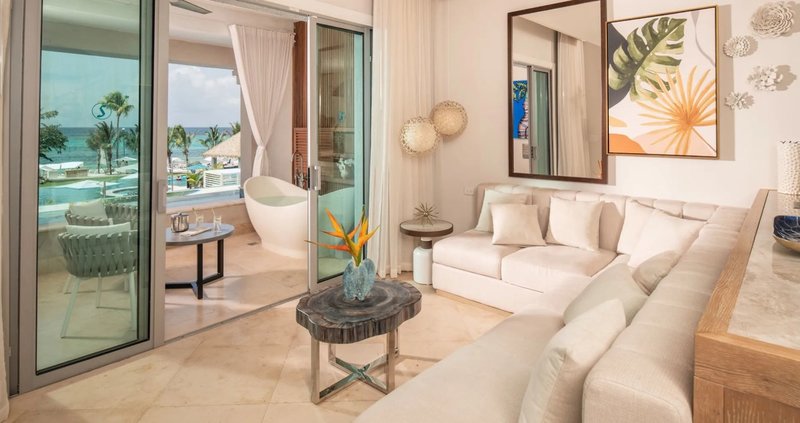 Sandals Dunn's River 4