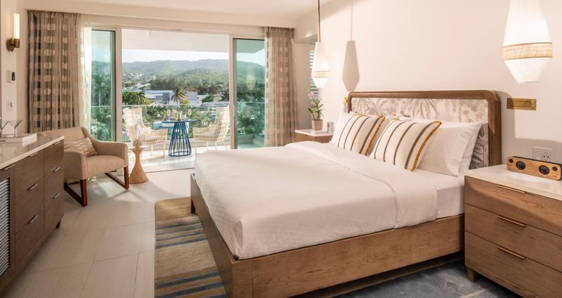 Sandals Dunn's River 5