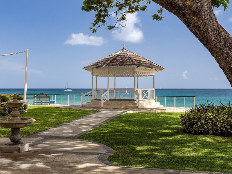 Sandals Regency La Toc 6