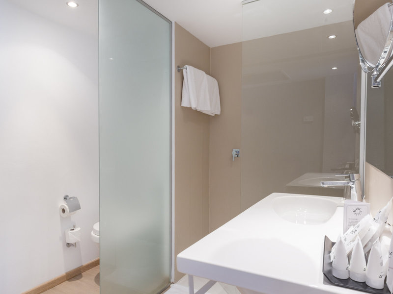 Be Live Adults Only Marivent 20