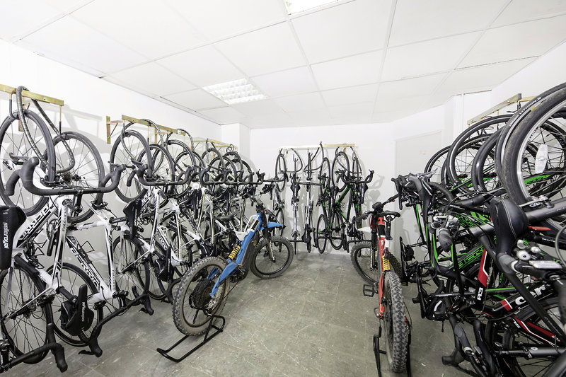 Be Live Adults Only Marivent 33