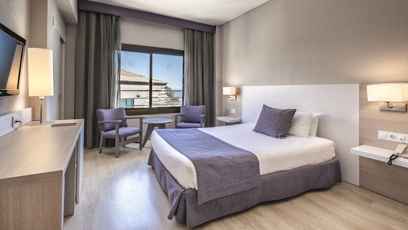 Be Live Adults Only Marivent 8